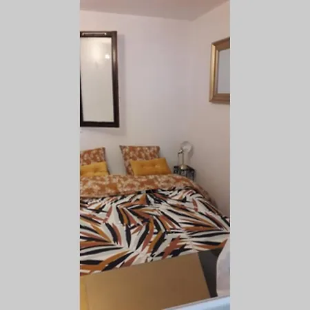 Cap D'agde - Estivales - Proche Naturiste - Terrasse - Wifi - Parking - Piscine - Clim شقة *