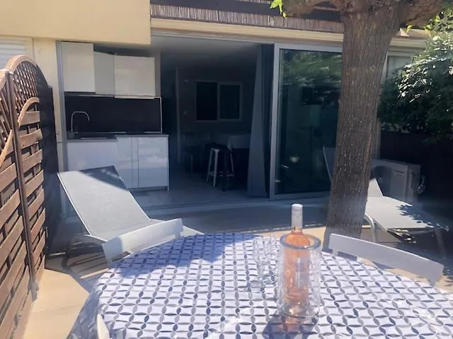 아파트 Cap D'agde - Estivales - Proche Naturiste - Terrasse - Wifi - Parking - Piscine - Clim *