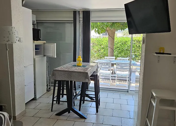 아파트 Cap D'agde - Estivales - Proche Naturiste - Terrasse - Wifi - Parking - Piscine - Clim *